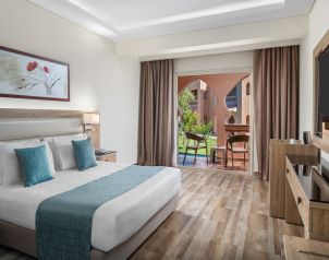 Aqua Vista Resort Image three