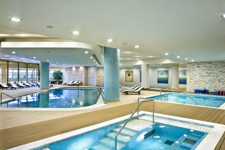https://www.swimtours.com/at/media/catalog/product/cache/da432fc9ee79dfca32e073c2235ab4d7/r/a/ramada_plaza_swimtours_5_.jpg