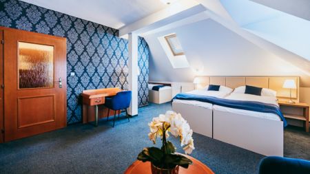 https://www.swimtours.com/at/media/catalog/product/cache/da432fc9ee79dfca32e073c2235ab4d7/s/c/schwimmtrainingslager_hotel_u_kralovny_elisky.jpg