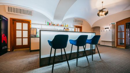 https://www.swimtours.com/at/media/catalog/product/cache/da432fc9ee79dfca32e073c2235ab4d7/s/c/schwimmtrainingslager_hotel_u_kralovny_elisky3.jpg