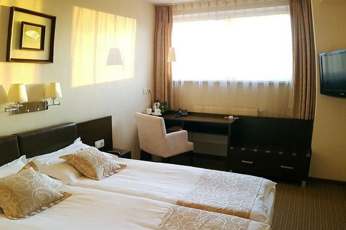 Iness Hotel