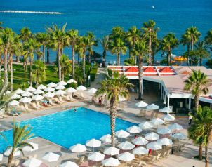 Hotel Louis Phaethon Beach Image two