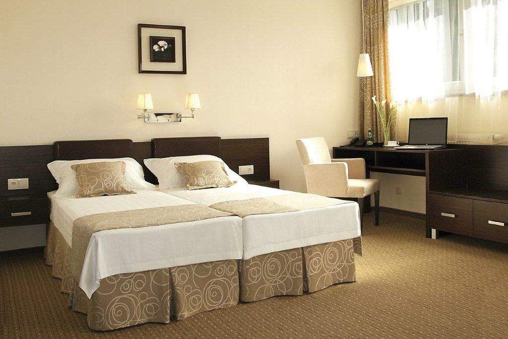 Iness Hotel