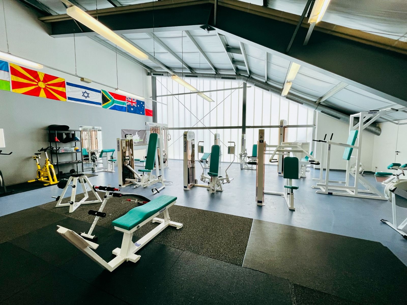 Großzügiger Fitnessbereich im Sportcampus Schlotheim