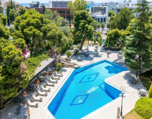 Oasis Hotel Apartments Image two