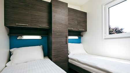 https://www.swimtours.com/de/media/catalog/product/cache/da432fc9ee79dfca32e073c2235ab4d7/s/c/schwimmtrainingslager_mobile_homes_ptuj3.jpg