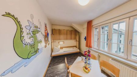 https://www.swimtours.com/de/media/catalog/product/cache/da432fc9ee79dfca32e073c2235ab4d7/s/c/schwimmtrainingslager_plauen3.jpg