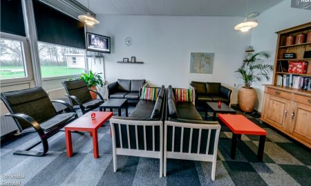 https://www.swimtours.com/de/media/catalog/product/cache/da432fc9ee79dfca32e073c2235ab4d7/s/c/schwimmtrainingslager_sportzentrum_tondern4.jpg